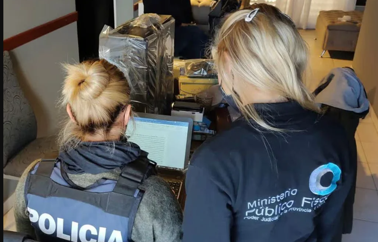 Desarticularon una red de distribución de fotos sexuales que era operada por menores | Actualidad