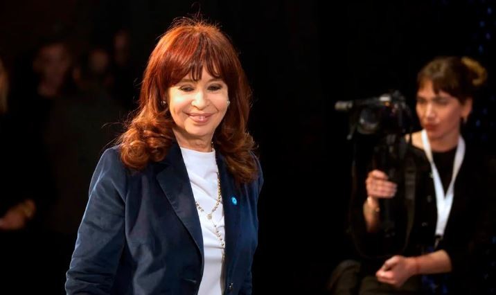 En la previa del tratamiento en el Senado, Cristina Kirchner compartió un video de rechazo a la Ley Bases | Política