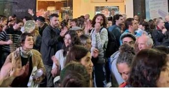 Los cacerolazos contra la Ley Bases se multiplicaron en distintos barrios porteños | Política