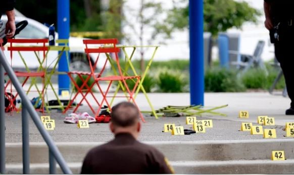 Terror en un parque acuático de Detroit: un hombre baleó a nueve personas y se suicidó | Internacionales