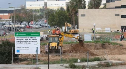 El Gobierno le pide a provincias y municipios terminar las obras públicas o devolver la plata | Política