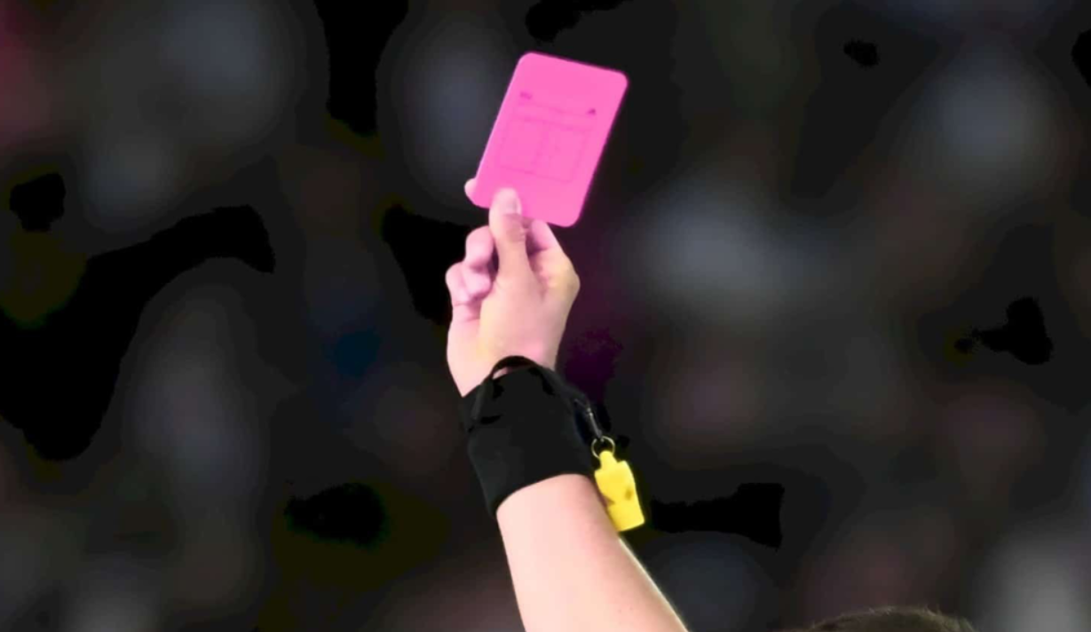 La novedosa implementación de la tarjeta rosa en la Copa América | Deportes