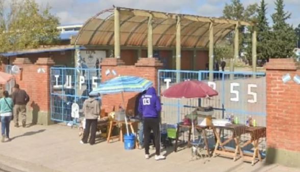 La desvincularon de un instituto de seguridad y lo apedreó: fue demorada | Actualidad