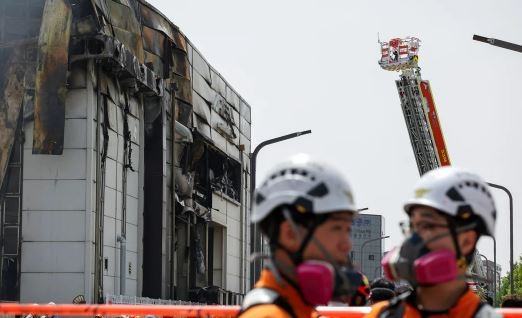 Trágico incendio en una fábrica surcoreana de baterías: 16 muertos y 5 desaparecidos | Internacionales