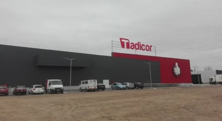 Mendoza: falsos policías robaron 57 millones de pesos a un supermercado mayorista | Actualidad