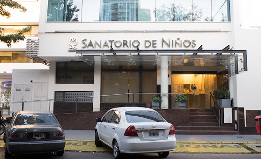 Una enfermera fue imputada por alimentar a una beba con jeringa | Actualidad