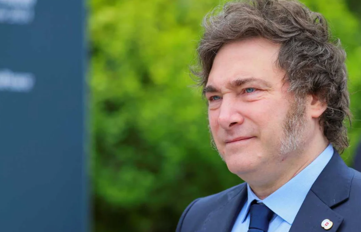 Milei insistió en el "fraude" del golpe en Bolivia y habló de "las agresiones de Lula | Política