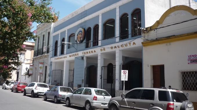 Tres alumnos fueron expulsados de un colegio por llevar una torta con clonazepam | Actualidad