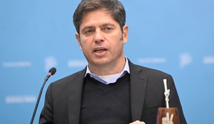 Kicillof: "Nos invitan a firmar pactos, pero primero paguen lo que le afanaron a las provincias" | Política