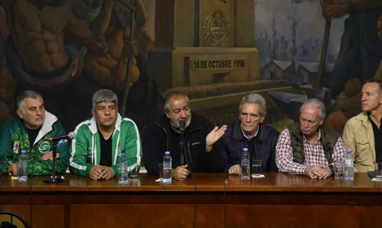 La CGT posterga un nuevo paro para habilitar un canal de diálogo con el Gobierno | Política