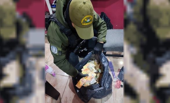 Detienen a una banda de mujeres que realizaban narcomenudeo con una red de bunkers en Bajo Flores | Actualidad