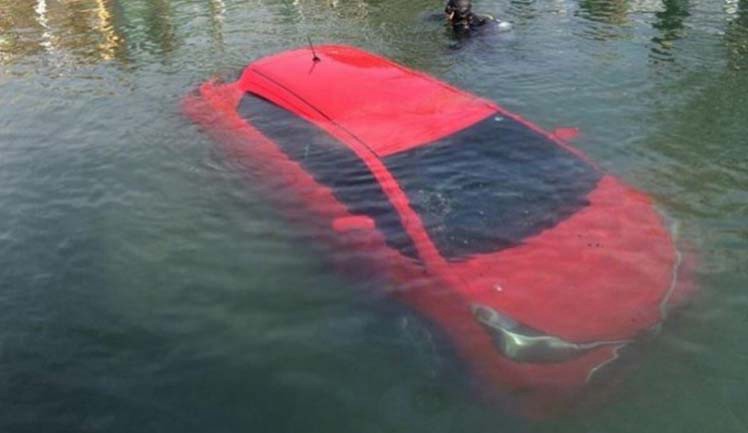 El GPS del auto le dijo que siga derecho y mirá cómo terminó | Curiosidades