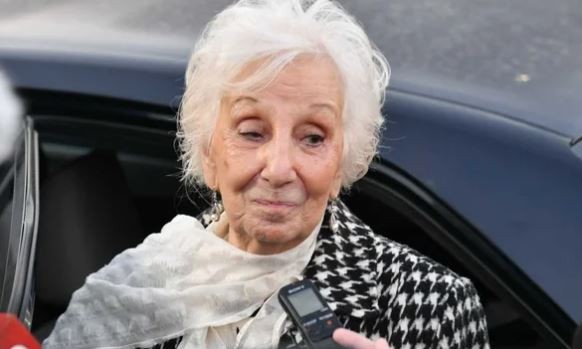 De Carlotto le suelta la mano a Maduro: "Está ofendiendo la memoria de Chávez” | Política