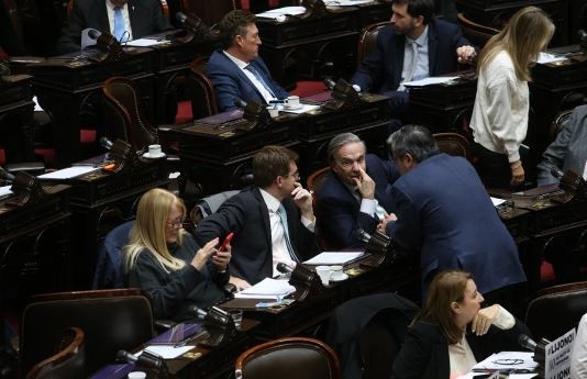 Jornada frenética este miércoles en Diputados: dos convocatorias a sesión y el quórum en la cuerda floja para el oficialismo | Política