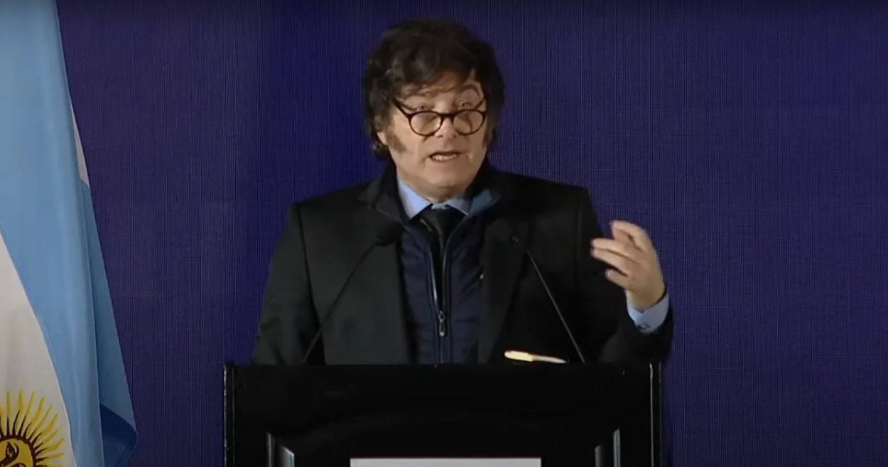 Milei acusó a Fernández de cometer "delitos aberrantes" y se mostró orgulloso de eliminar el Ministerio de Mujeres | Política