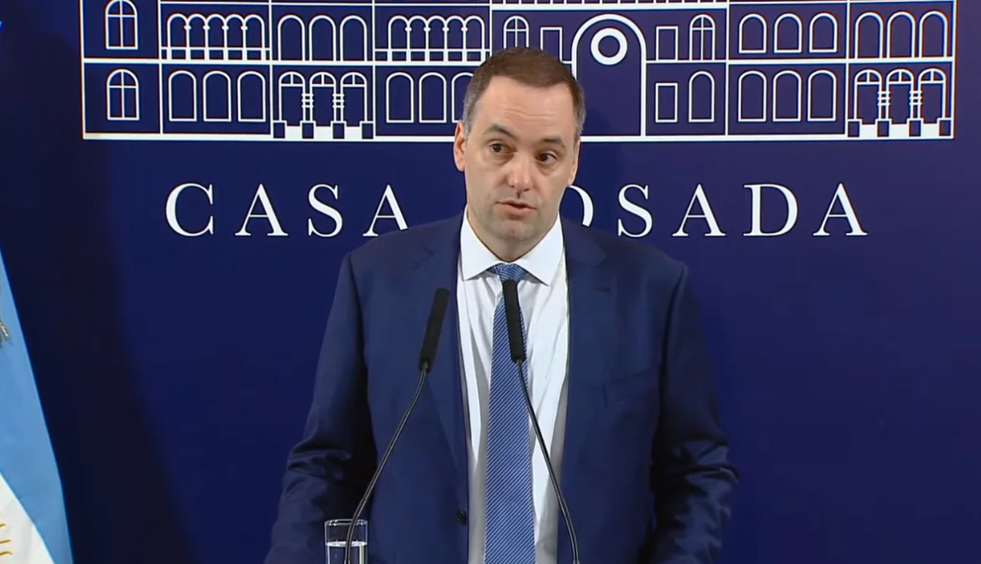 Adorni criticó la suba a senadores: "La Cámara Alta sesionó 6 veces y su salario creció un 300%" | Política