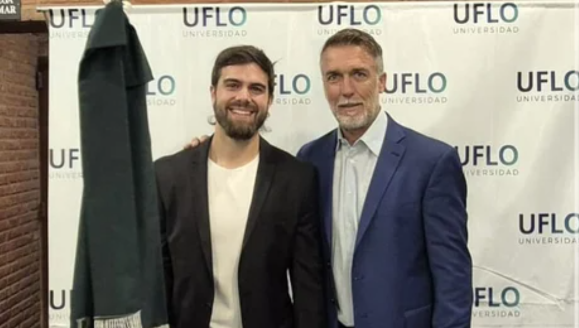 Batistuta celebró un logro académico de su hijo: "Nos quisieron hacer creer que el esfuerzo no es necesario" | Deportes