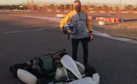 El piloto de 76 años que volverá a subirse a un kart a 30 años de su retiro | Deportes