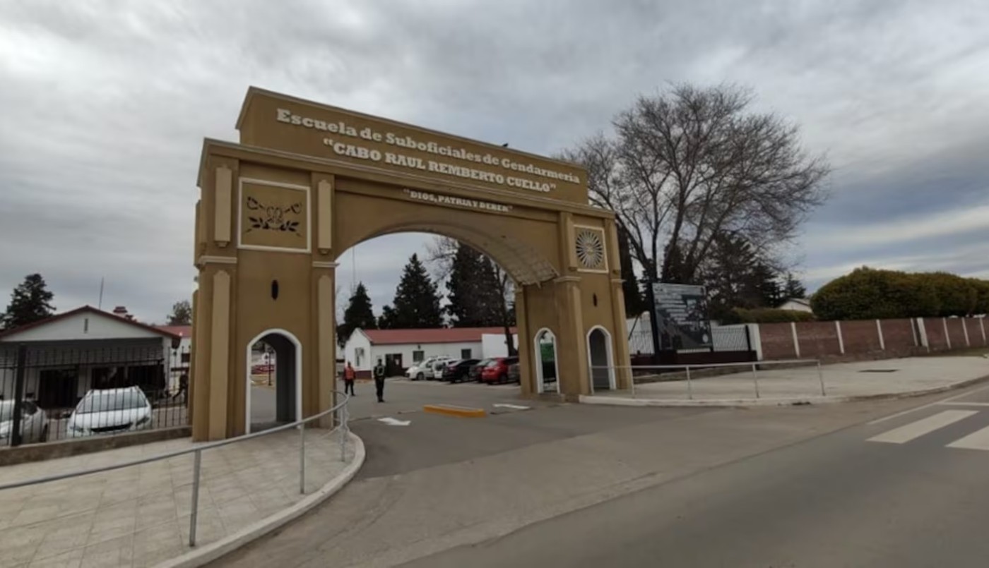 Una gendarme va a juicio por humillar a 100 aspirantes mujeres | Actualidad