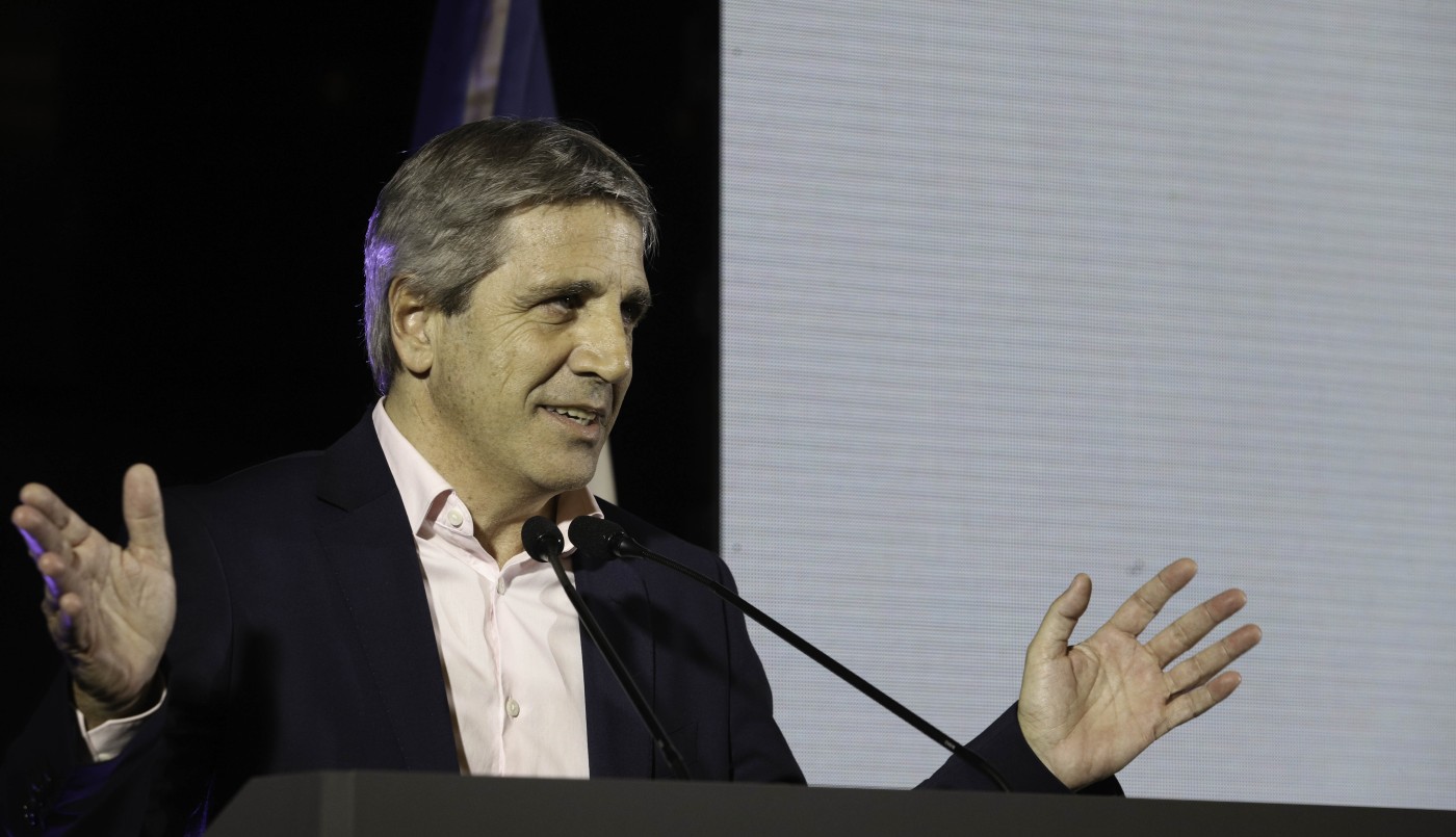 "El equilibrio fiscal es innegociable", insistió Caputo tras la sanción del Senado del aumento de las jubilaciones | Economía