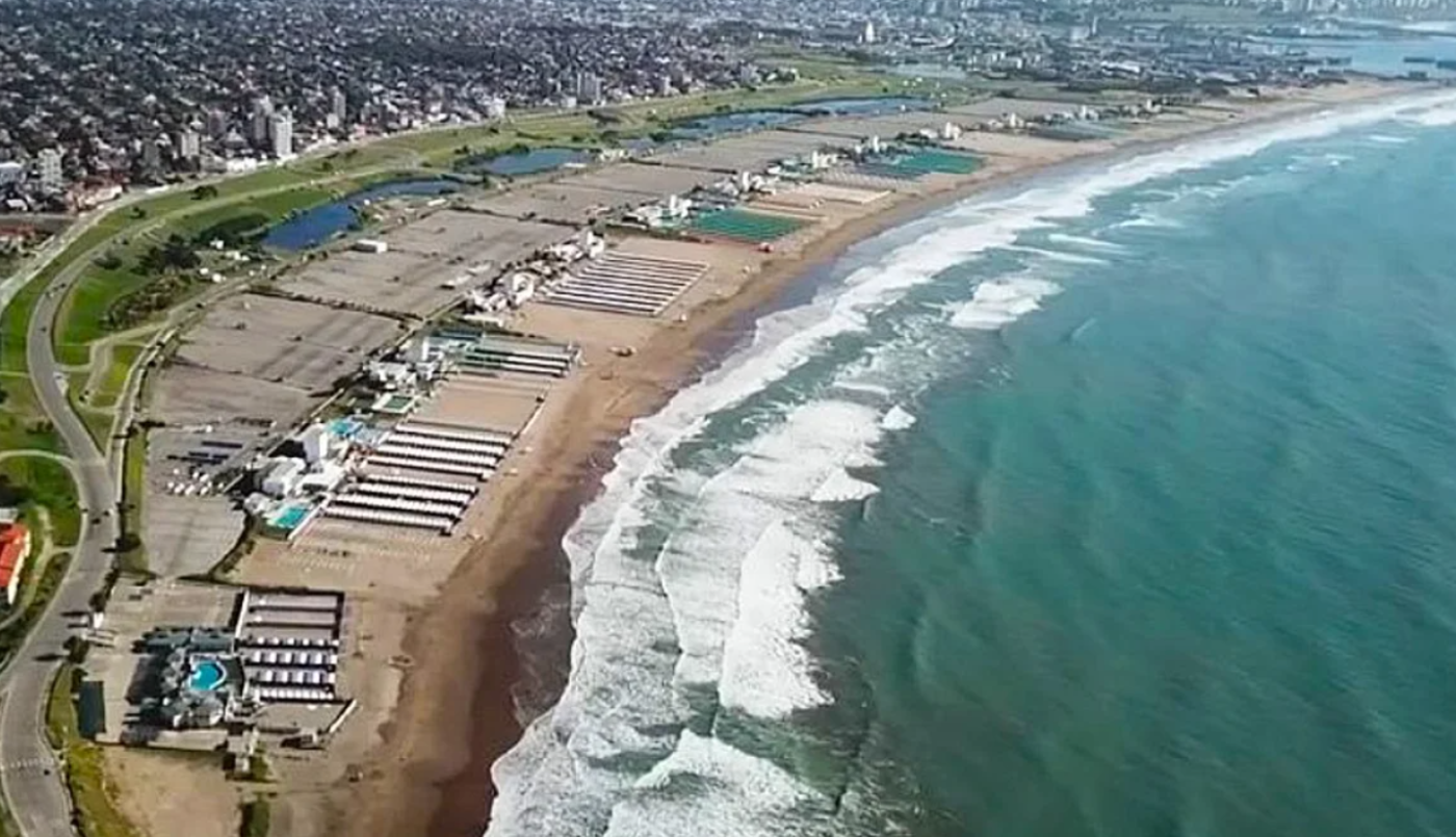 Verano 2025 en Mar del Plata: carpas con aumentos de hasta 300% y con pagos en dólares | Actualidad