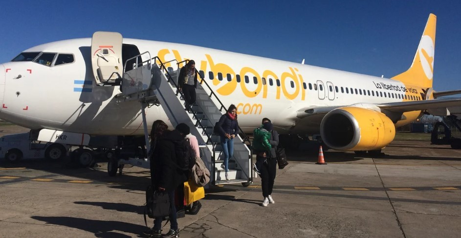 La low cost Flybondi traslada mañana sus operaciones a Ezeiza por el paro aeronáutico de 24 horas | Actualidad