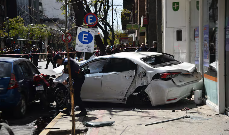 El conductor que atropeló a 35 personas falseó datos para poder renovar su licencia de conducir | Actualidad