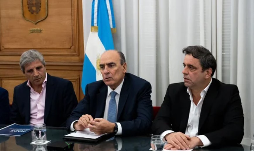 Francos y Caputo se reunieron con los gobernadores para debatir los detalles del Presupuesto 2025 | Política