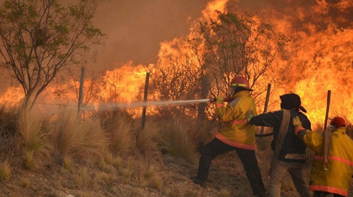 Córdoba: temor por reactivación de focos de incendio con temperaturas de 40 grados | Actualidad