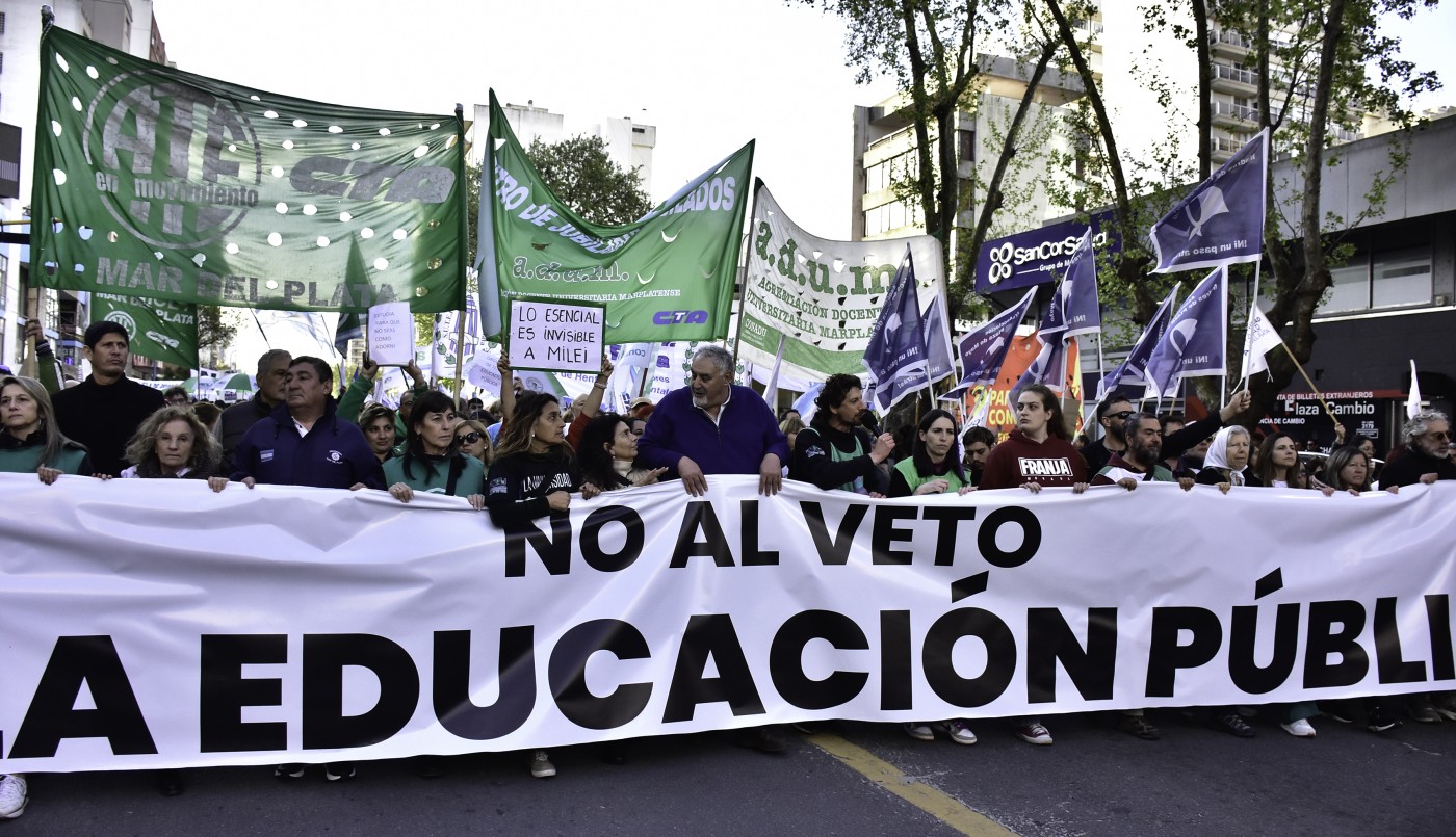 Milei ratificó que vetará la Ley de Financiamiento Universitario, tras la masiva marcha al Congreso | Política