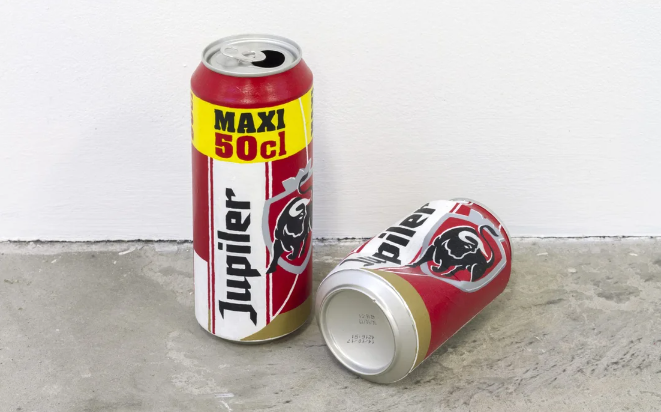 Dos latas: un empleado de limpieza de un museo arrojó sin querer una obra de arte a la basura | Internacionales