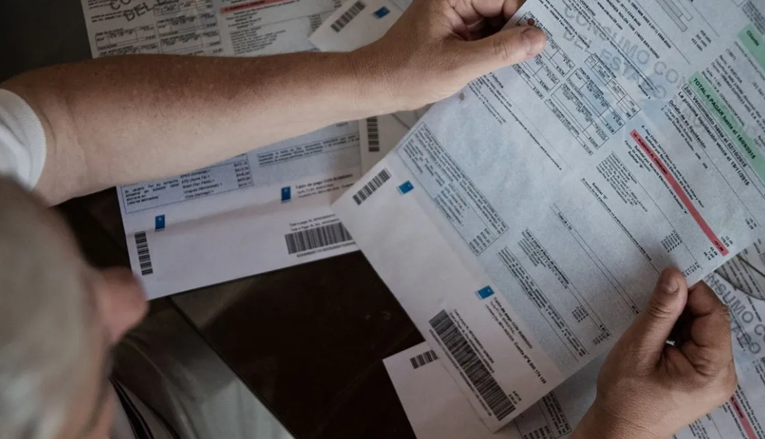 El Gobierno oficializó la prohibición del cobro de tasas municipales en las boletas de luz | Economía