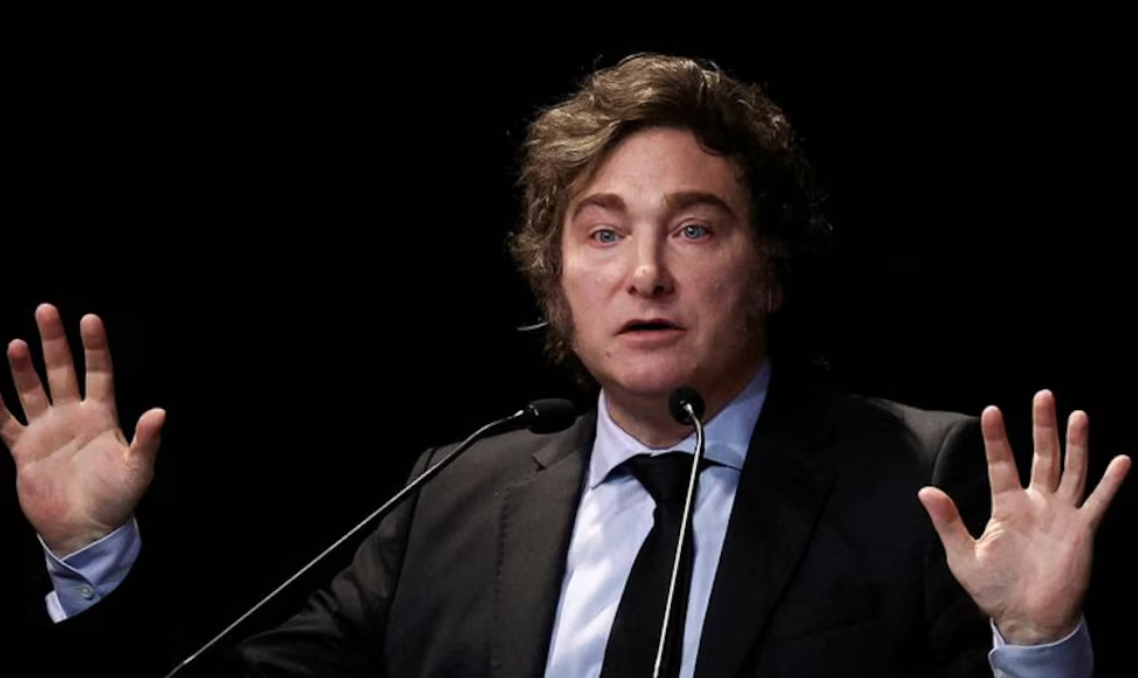 En medio del conflicto, Milei dijo que "no está en discusión la universidad pública no arancelada" | Política