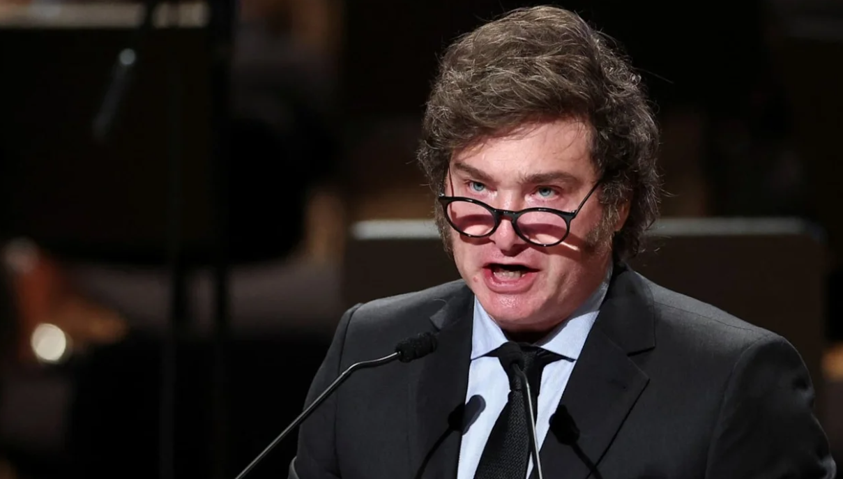 Milei aseguró que la manipulación de datos del kirchnerismo le costó a la Argentina US$ 41.000 millones | Política