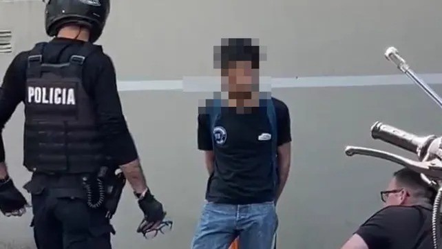 Incidentes en la Universidad de Rosario: dos detenidos por agredir a un militante libertario | Actualidad