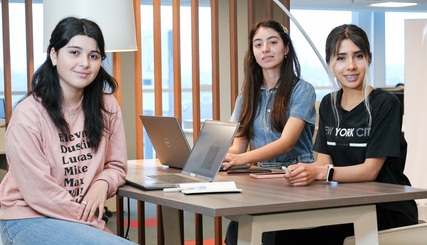 Tres adolescentes cordobesas desarrollaron una aplicación para detectar incendios: cómo funciona | Actualidad