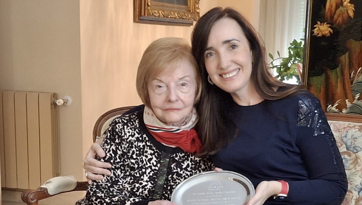 Villarruel compartió fotos con Isabel Martínez de Perón en el Día de la Lealtad Peronista: "Argentina bien nacida" | Política