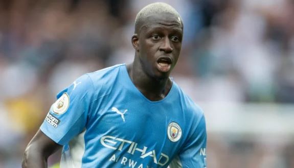El francés Mendy le reclamó una deuda de 13 millones de euros al Manchester City | Deportes