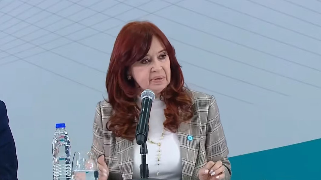 Fuertes críticas de Cristina Kirchner a Kicillof: "Los Poncio Pilatos y los Judas no van más" | Política