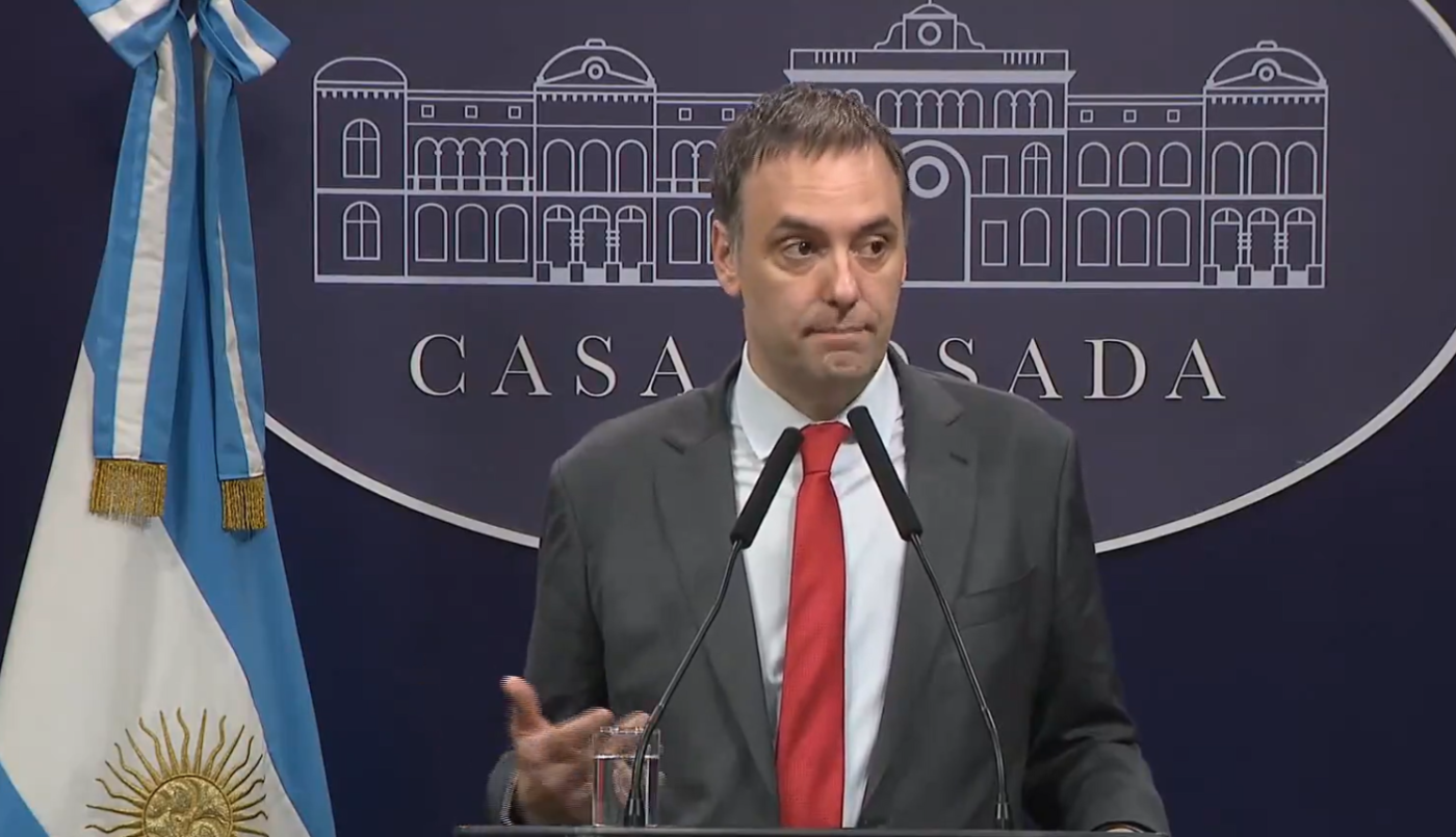 El Gobierno anunció la privatización de la línea ferroviaria Belgrano Cargas | Política