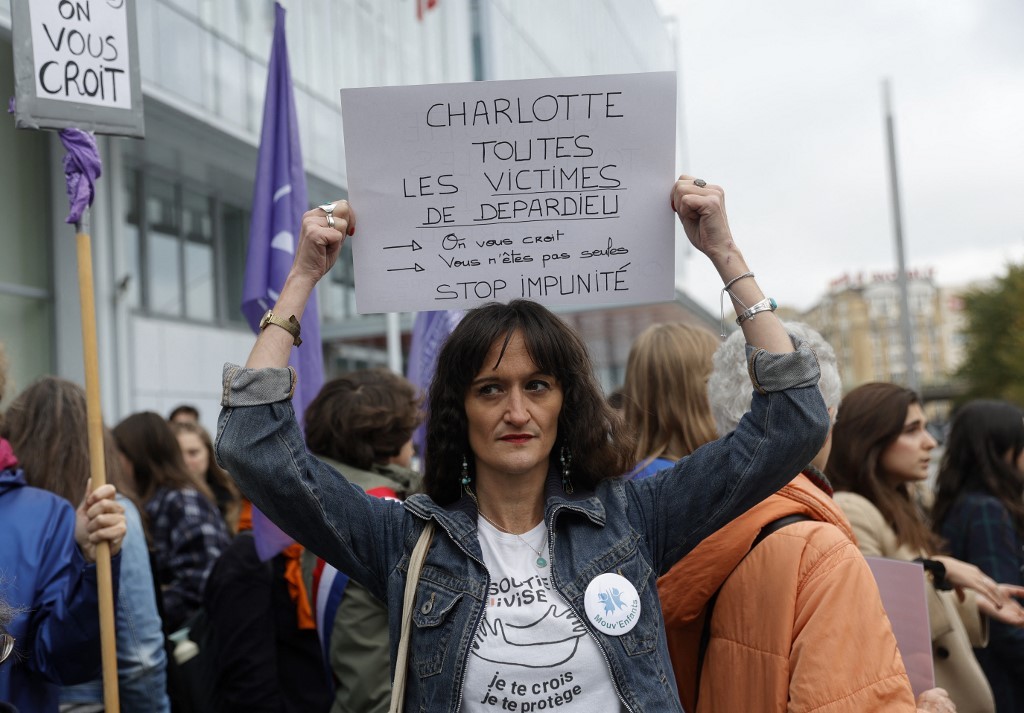 Comenzó el juicio contra Gérard Depardieu por agresión sexual en ausencia del actor francés | Espectáculos