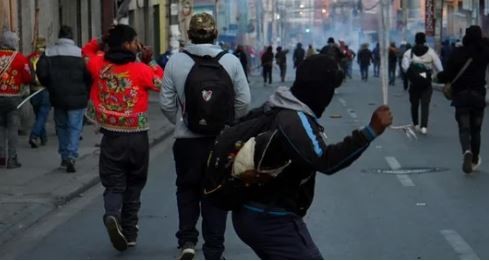 Trece policías heridos durante enfrentamiento con manifestantes en Bolivia | Internacionales