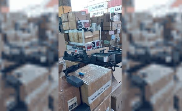 Megaoperativo en Retiro: decomisaron 20 contenedores con mercadería ilegal | Actualidad