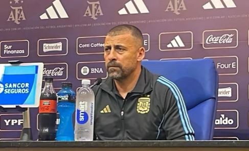 Sorpresa: por qué Walter Samuel reemplazó a Lionel Scaloni en la conferencia de prensa | Deportes