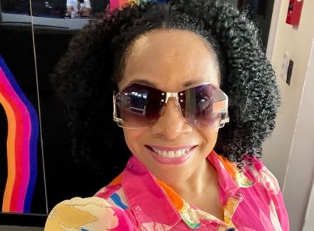 Autora dominicana presenta su libro "Desafíos": de perseguida política, a productora de shows en Argentina | Espectáculos