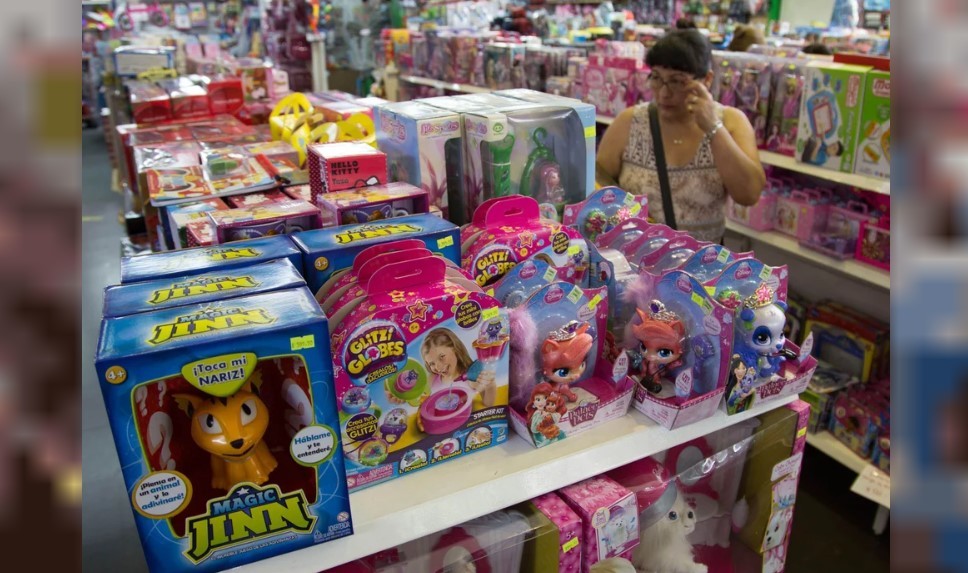 El Gobierno busca un repunte del consumo para las Fiestas y analiza medidas para bajar precios | Política