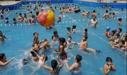 ¿Cuánto cuesta una colonia de vacaciones para el verano de 2025? | Economía