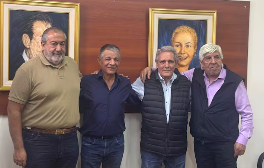 El camionero Octavio Argüello se suma al triunvirato de la CGT y Hugo Moyano participará de la "mesa chica" | Política