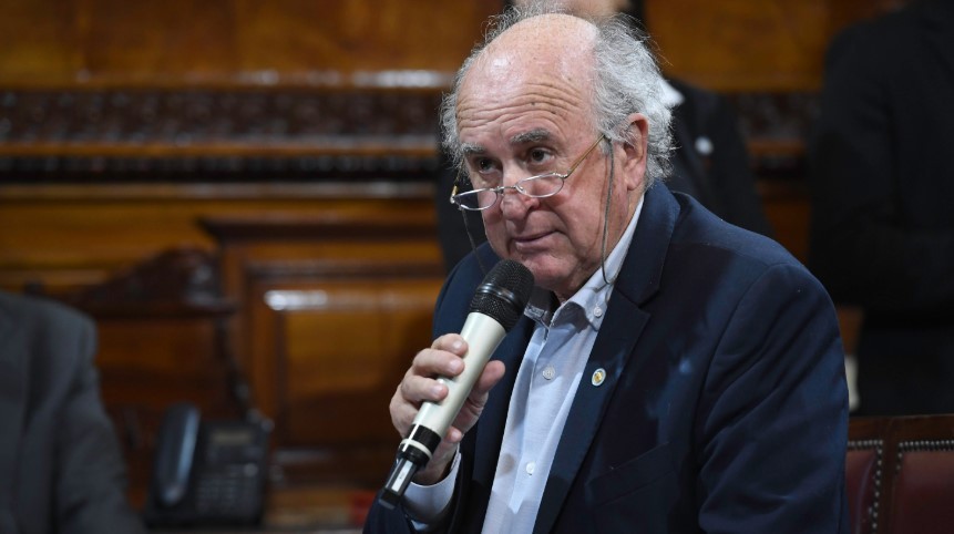 Senado: el oficialismo incorporó la suspensión de Parrilli a la sesión por el caso Kueider | Política