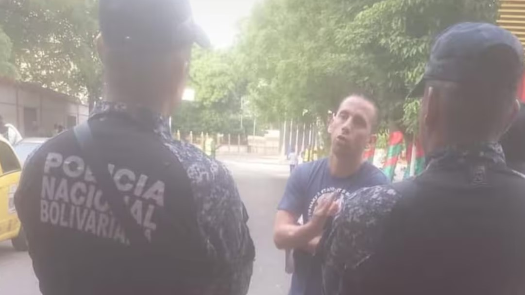 El Gobierno desmintió a Diosdado Cabello con los registros migratorios del gendarme detenido | Política